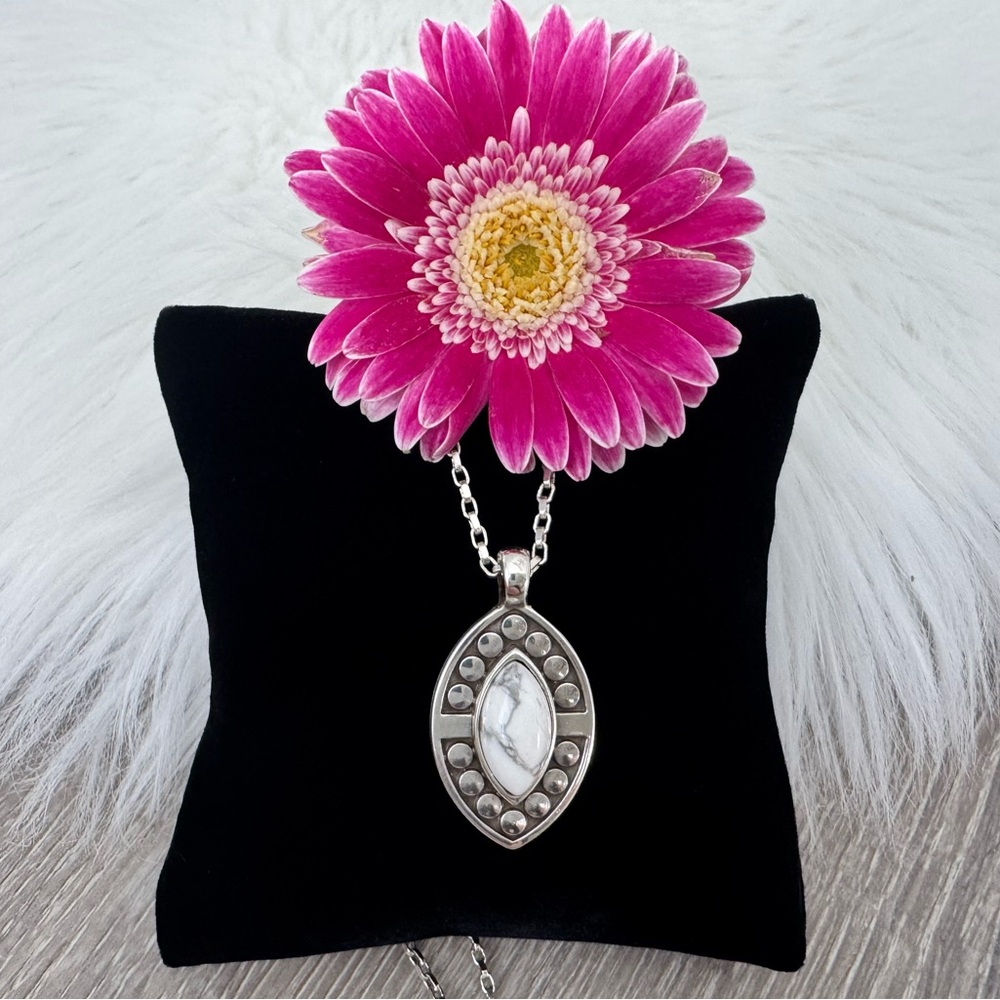 🤍🖤NEW BRIGHTON Pebble Dot Dream Howlite Short Necklace